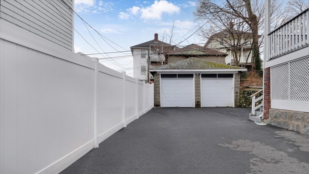 71 Pierce Ave # 1