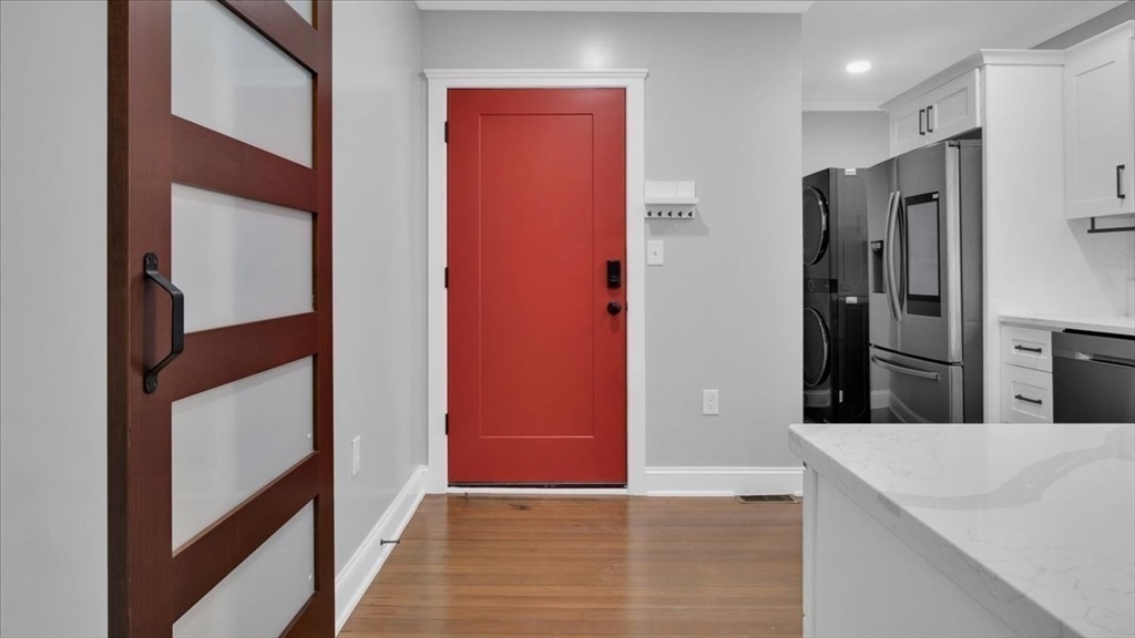 71 Pierce Ave # 1