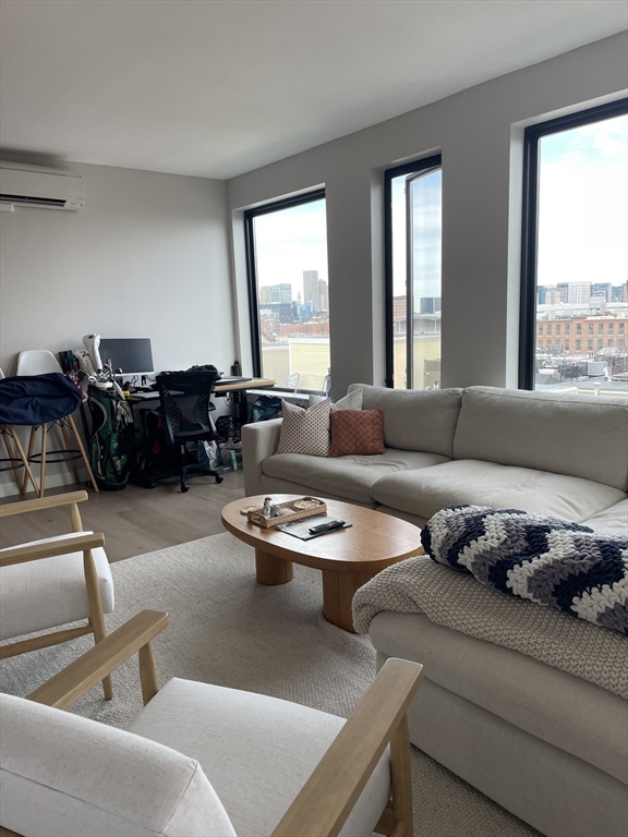400 W Broadway # 405