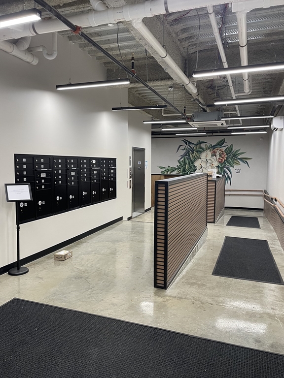 400 W Broadway # 405