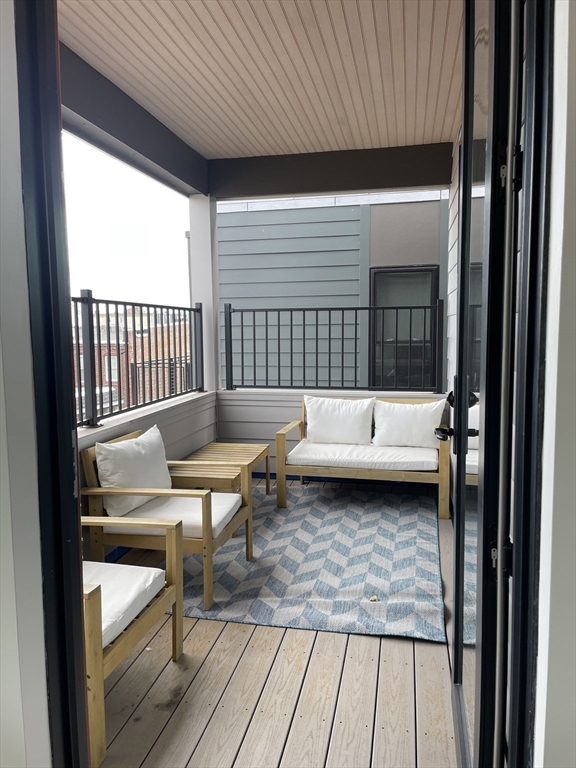 400 W Broadway # 405