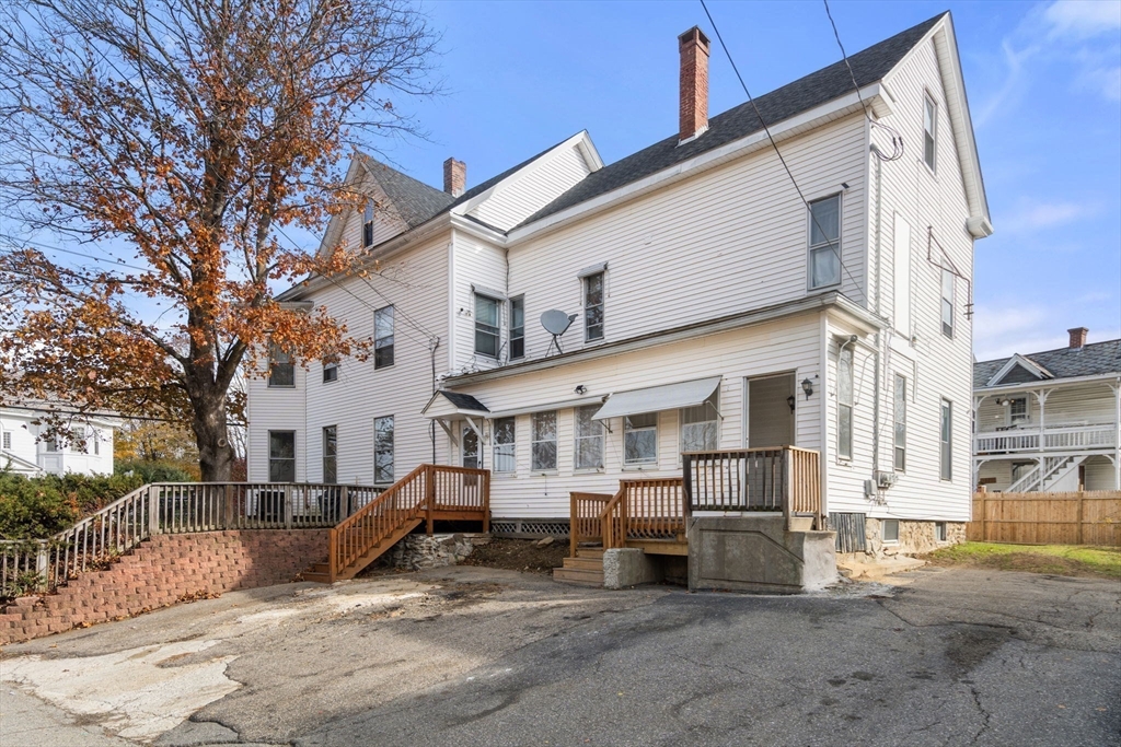 723 Main St