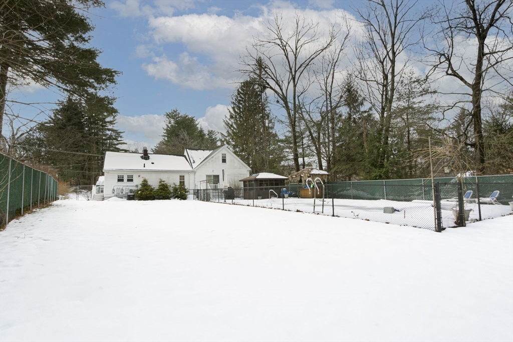 49 Pleasant St