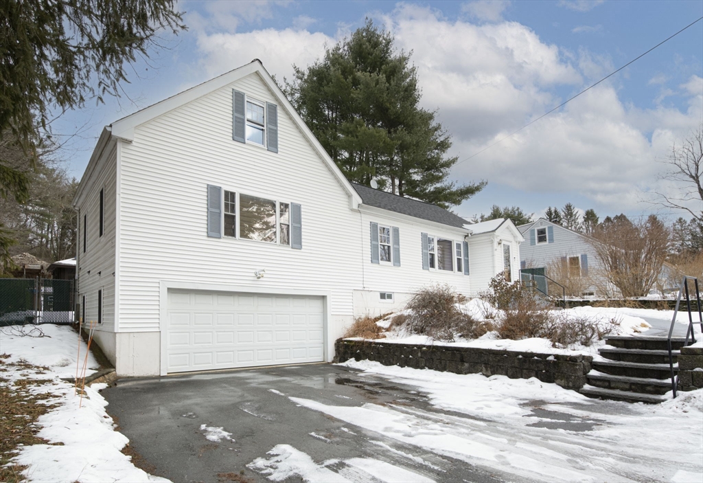 49 Pleasant St