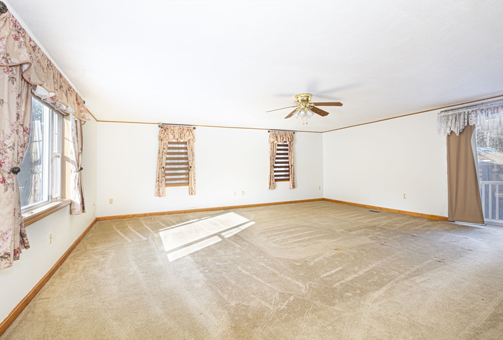 49 Pleasant St