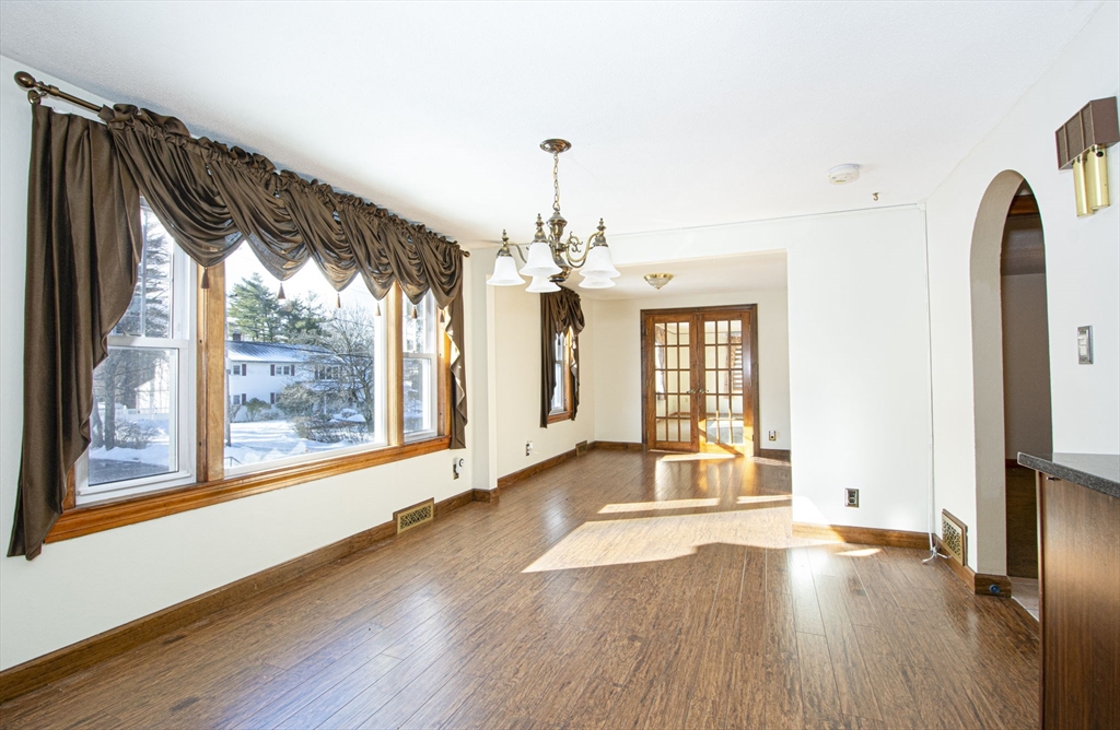 49 Pleasant St