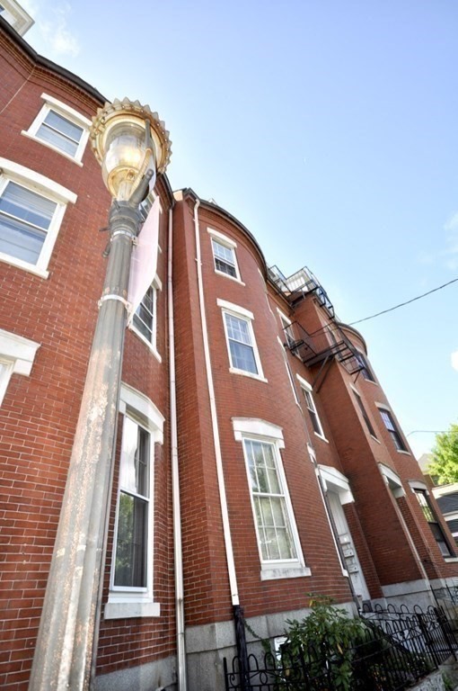 37 Union Street # 2