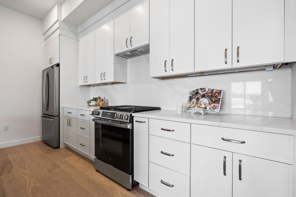 125 Addison Street # 206