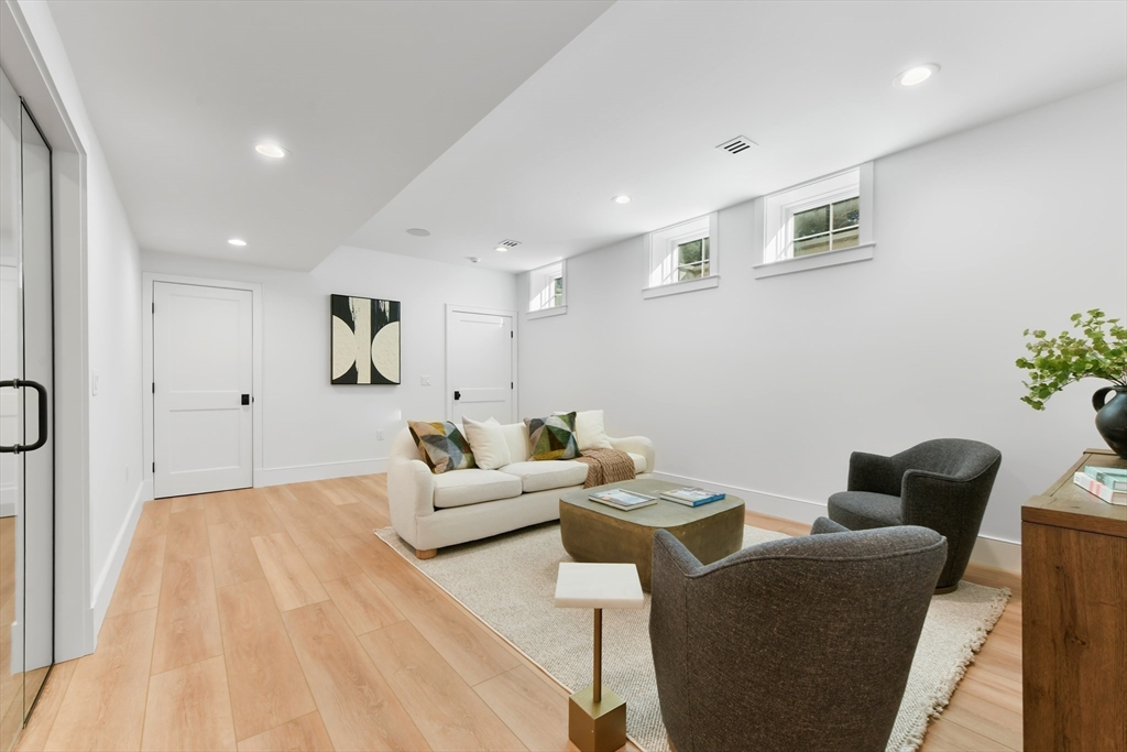 38 Parker Rd
