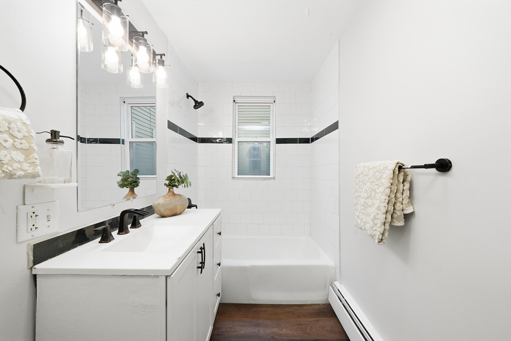 8 Humboldt Ave # 2