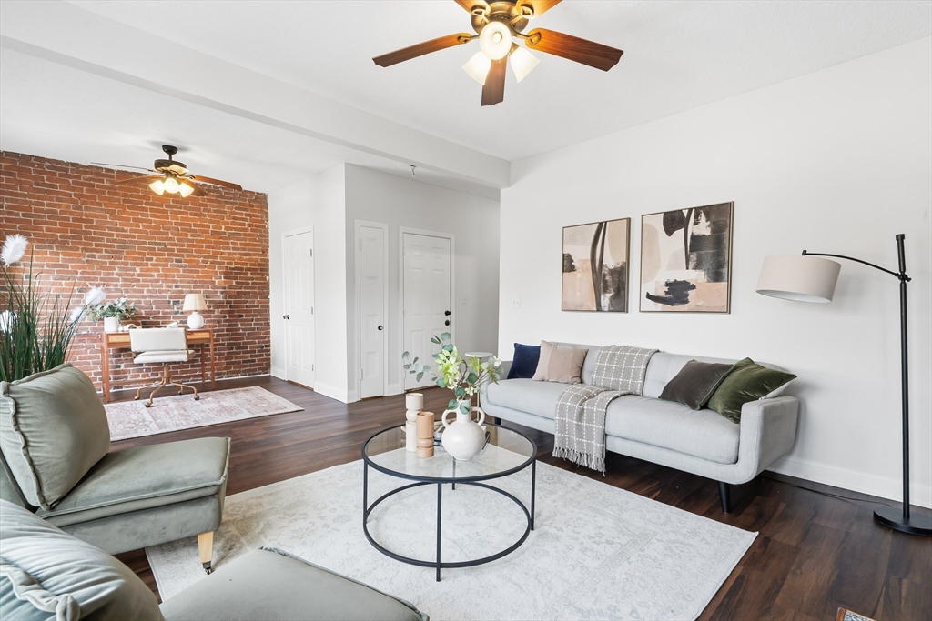 8 Humboldt Ave # 2