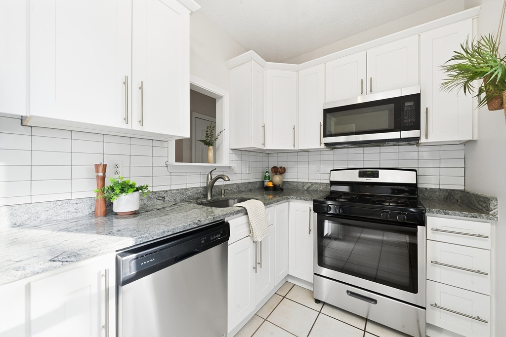 8 Humboldt Ave # 2