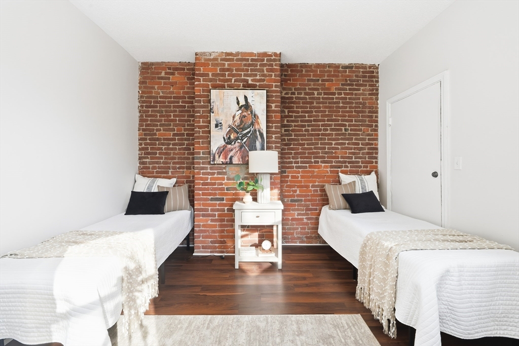 8 Humboldt Ave # 2