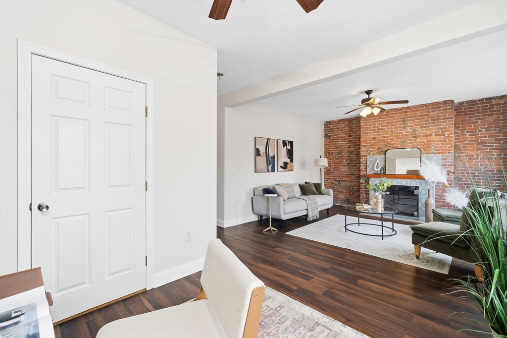 8 Humboldt Ave # 2