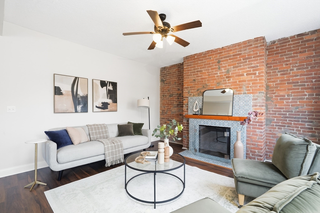 8 Humboldt Ave # 2