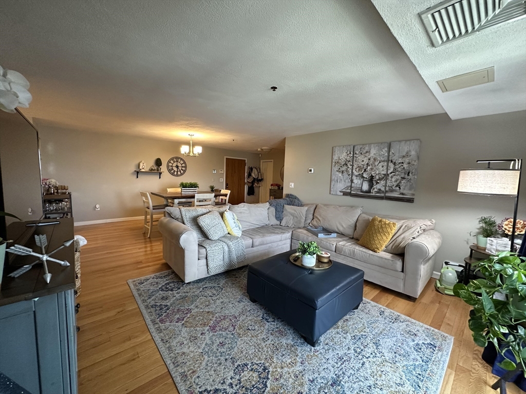 39 Parlin Street # 605