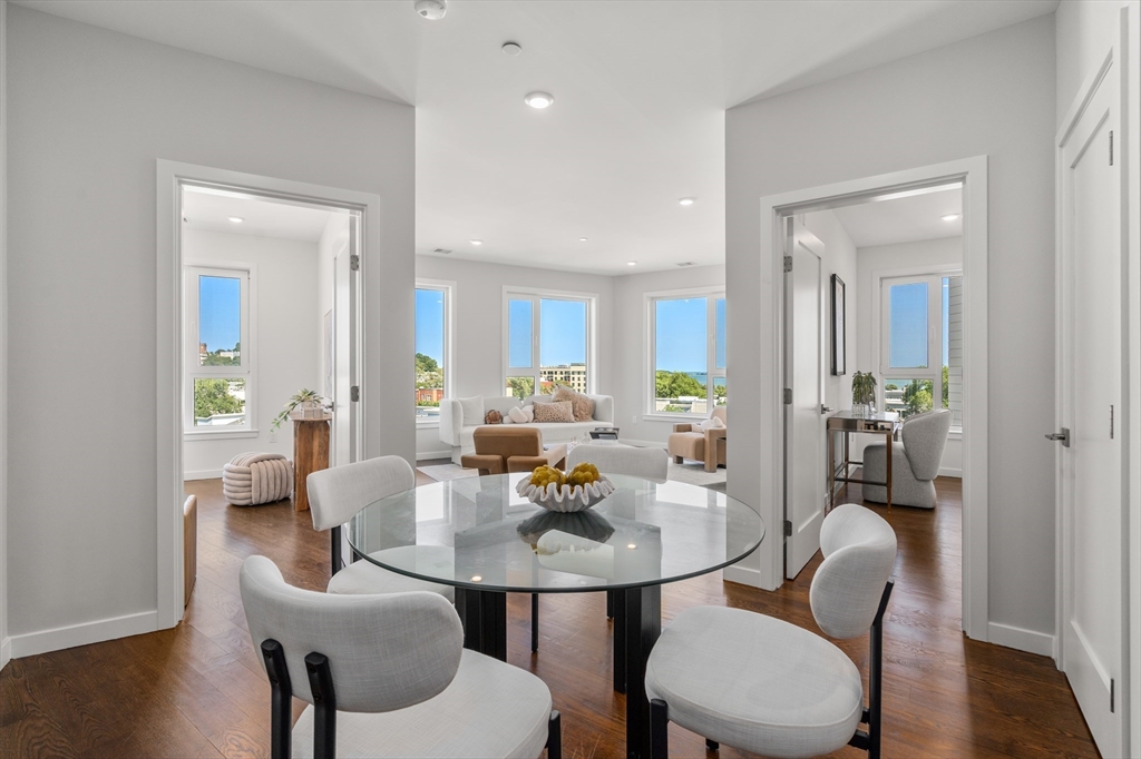 267 Old Colony # 605