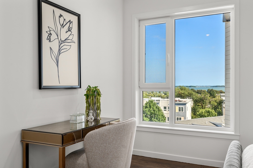 267 Old Colony # 605