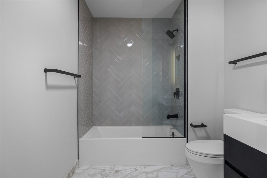 55 Lagrange St # 1010