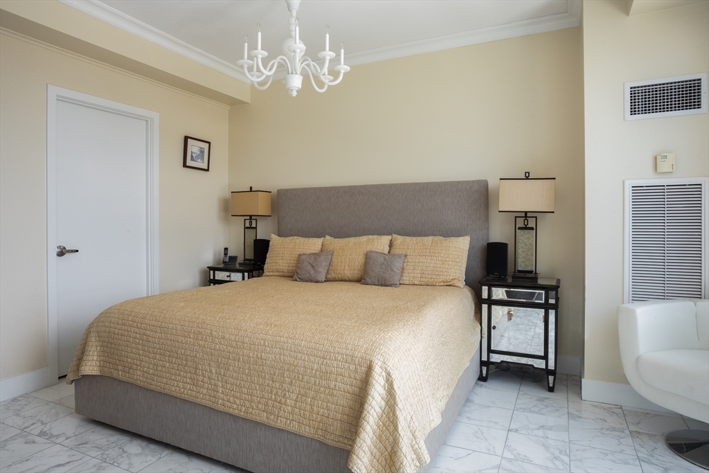 110 Stuart Street # 23F