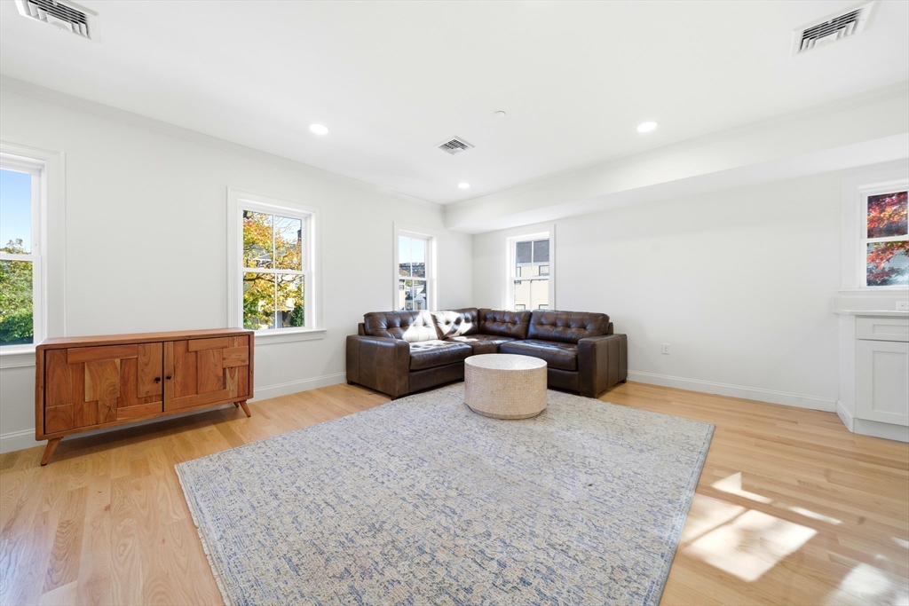 50 N. Payne St # 6