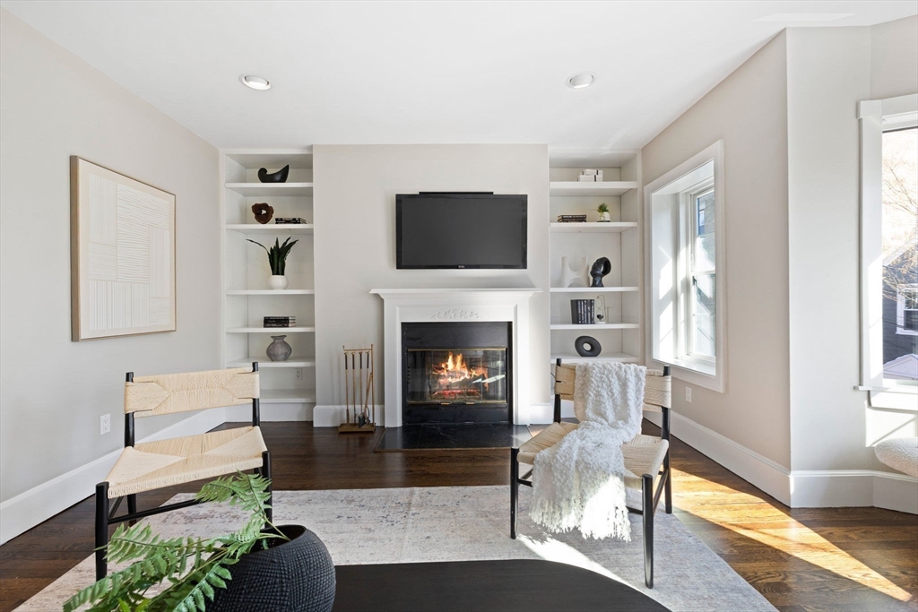 20 Sullivan St # 2