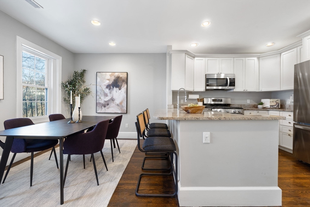 20 Sullivan St # 2