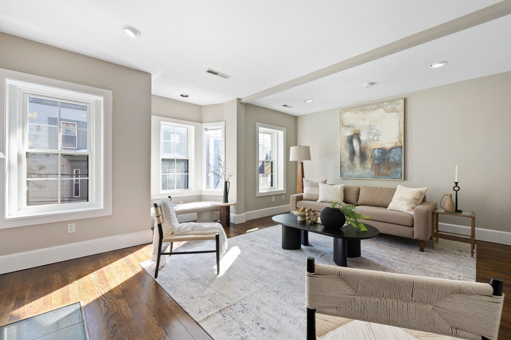 20 Sullivan St # 2