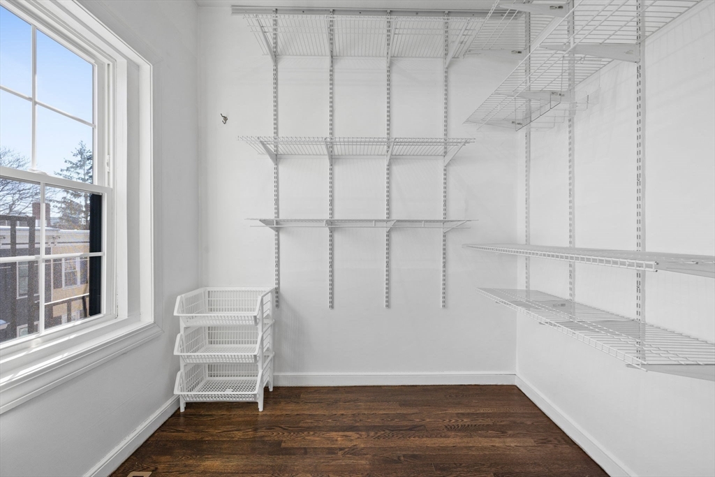 20 Sullivan St # 2