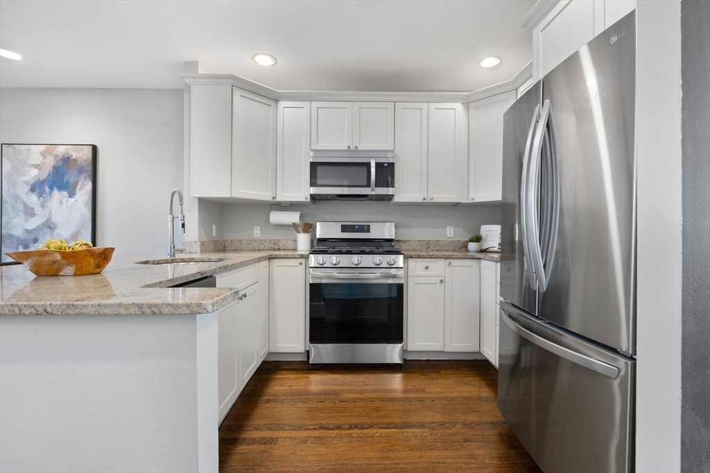 20 Sullivan St # 2