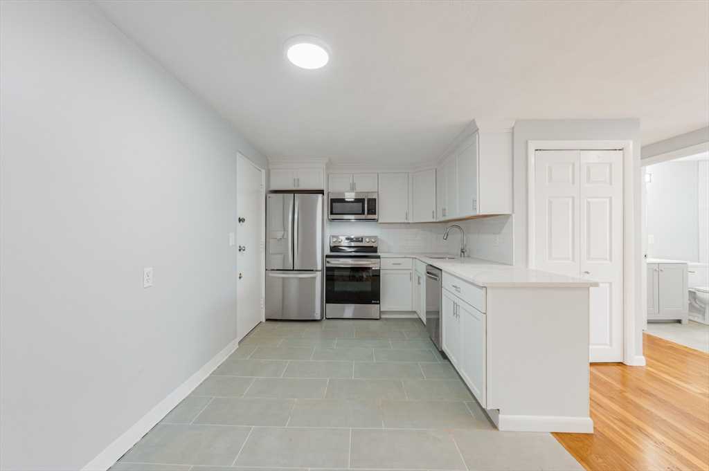 15 Staples Avenue # 31