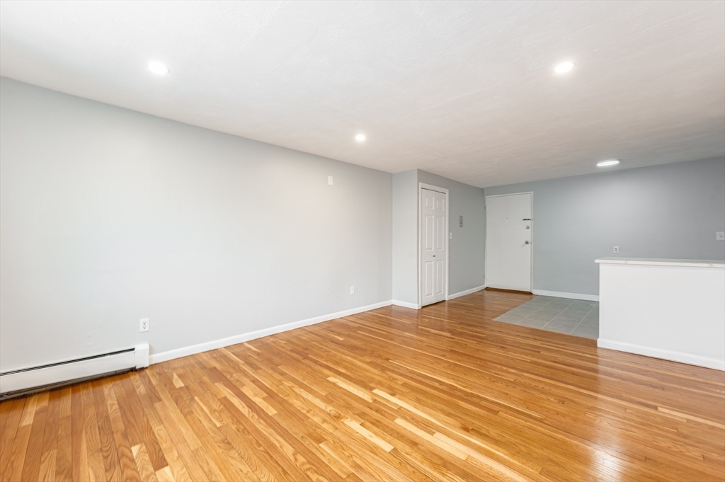 15 Staples Avenue # 31