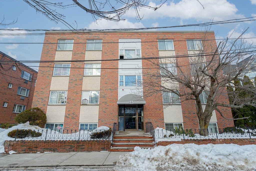 15 Staples Avenue # 31