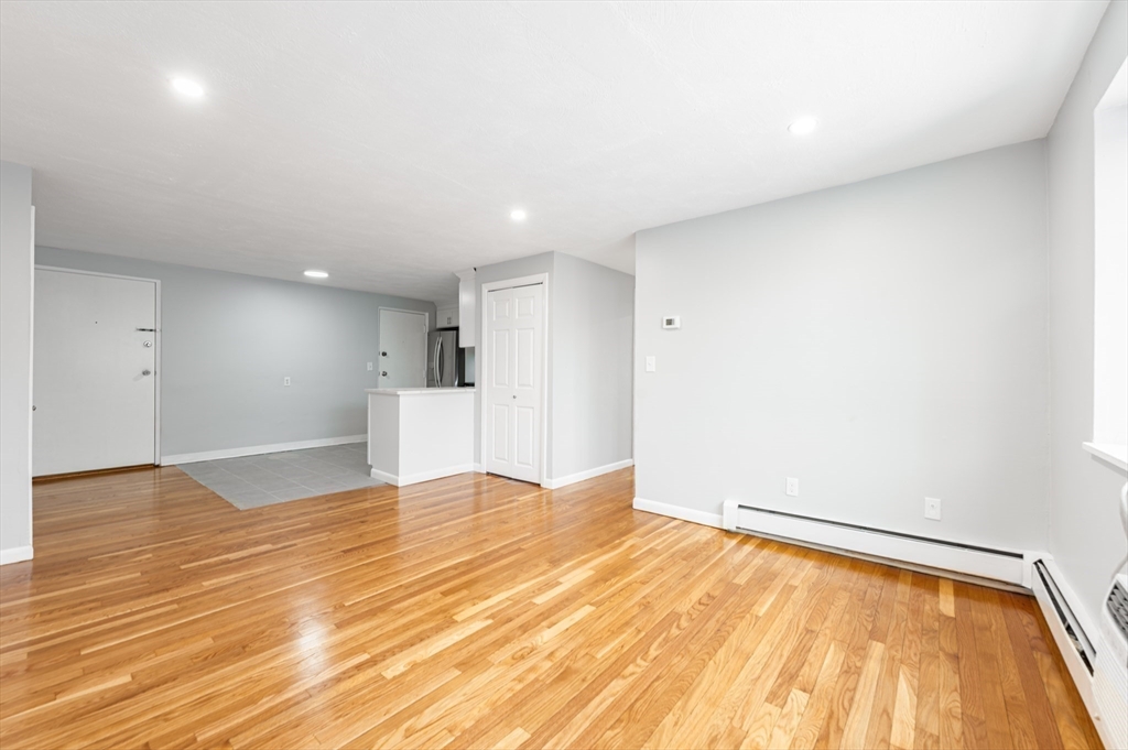 15 Staples Avenue # 31
