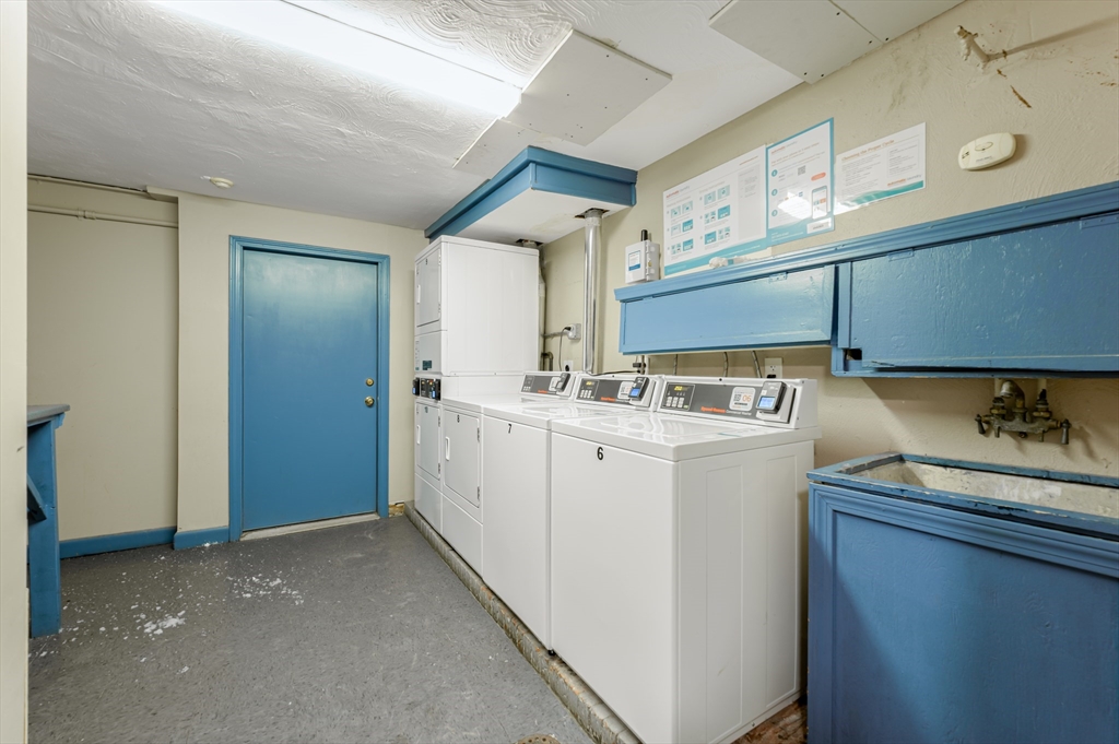 15 Staples Avenue # 31