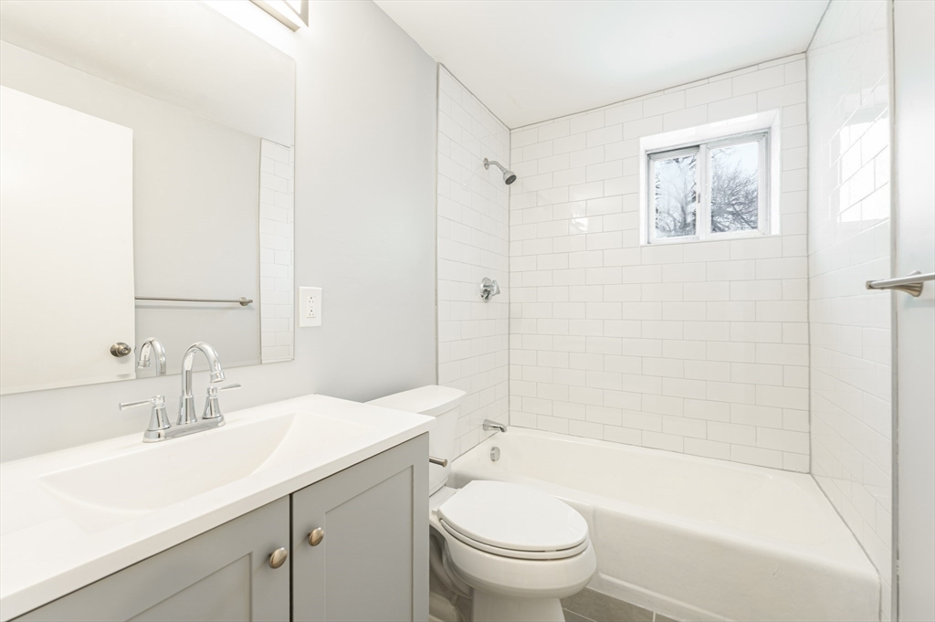 15 Staples Avenue # 31