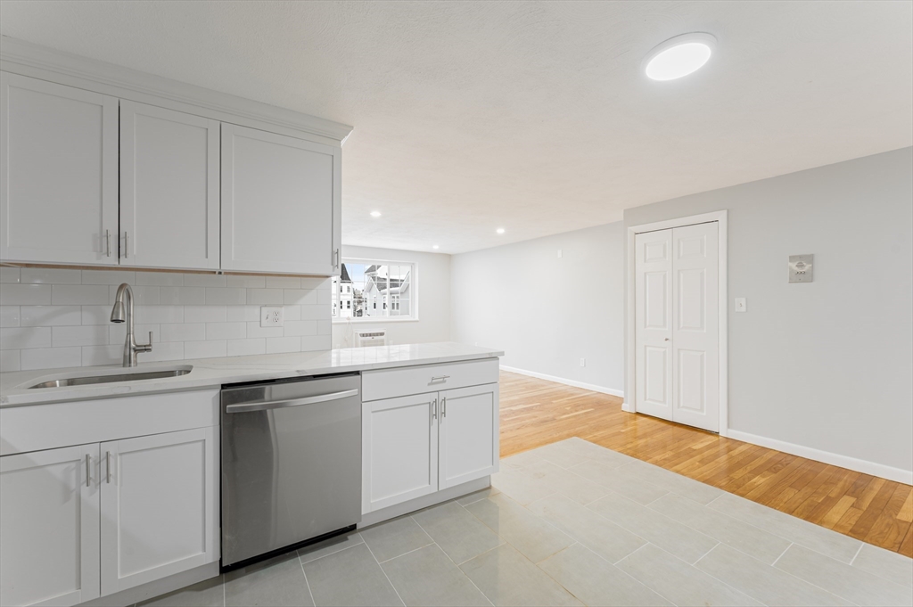 15 Staples Avenue # 31