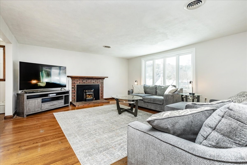 11 Pulver Drive