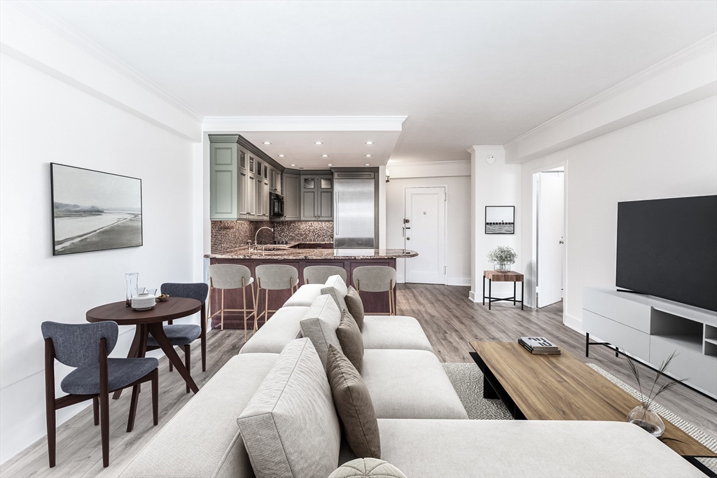 145 Pinckney St # 404