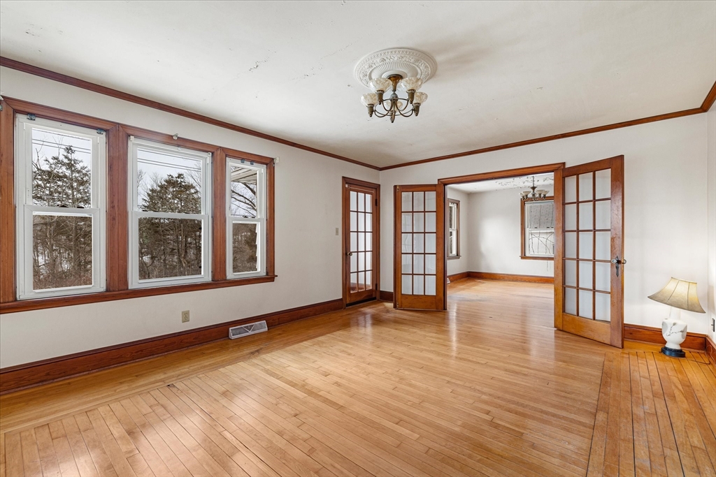 57 Old Sturbridge Rd