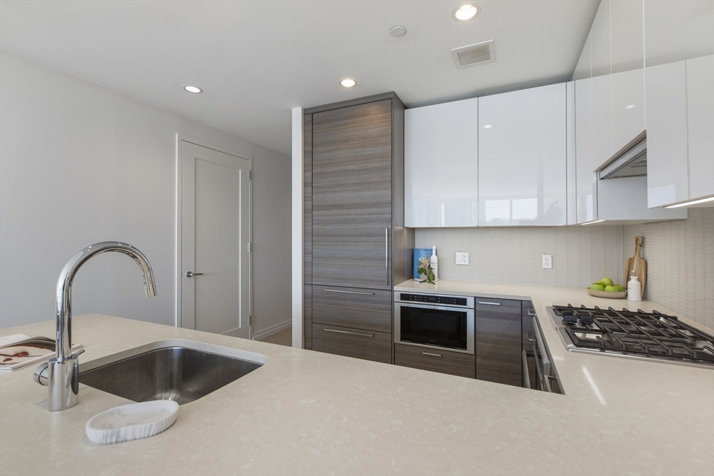 1 Frankiln St # U2310