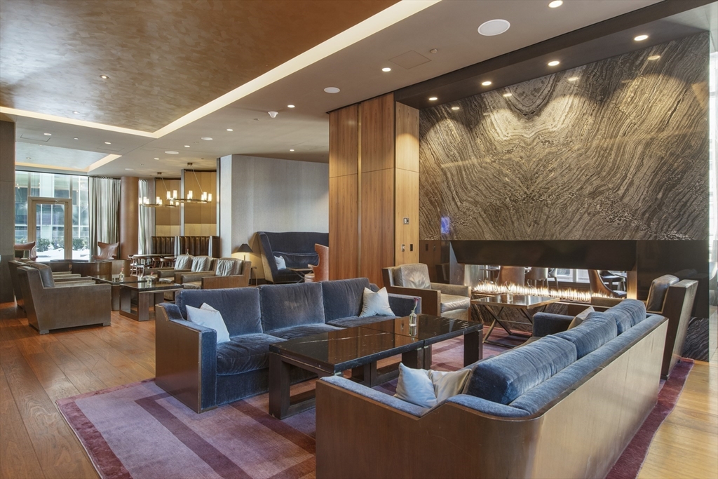 1 Frankiln St # U2310