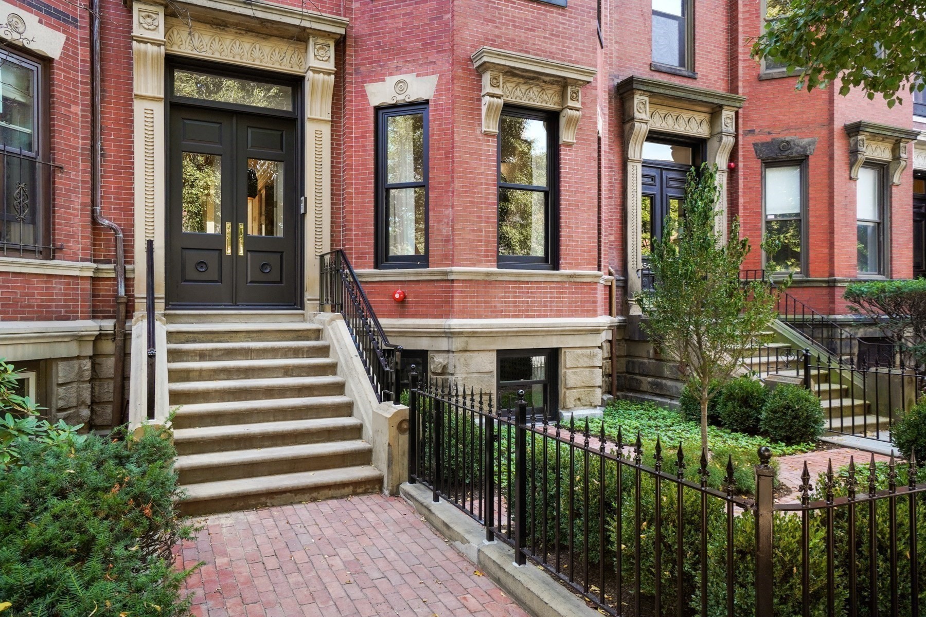 352 Marlborough St