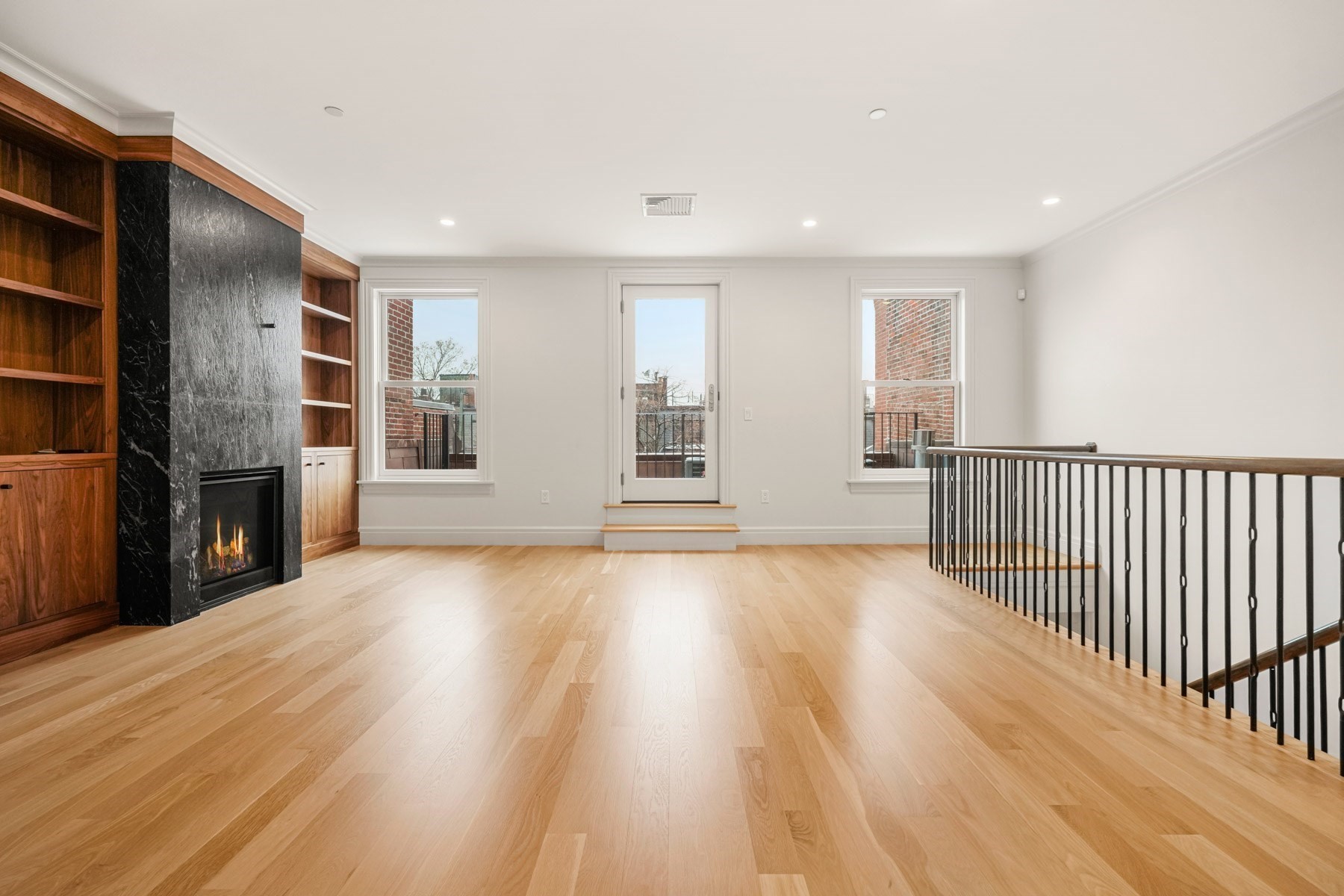 352 Marlborough St