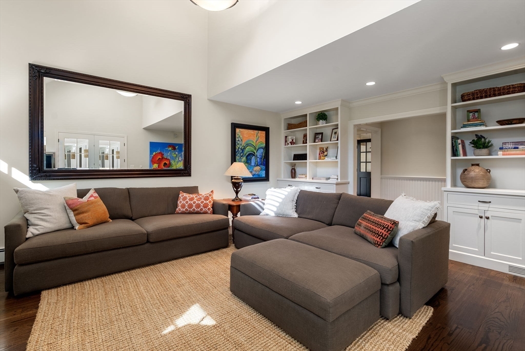 10 Queen Anne Rd