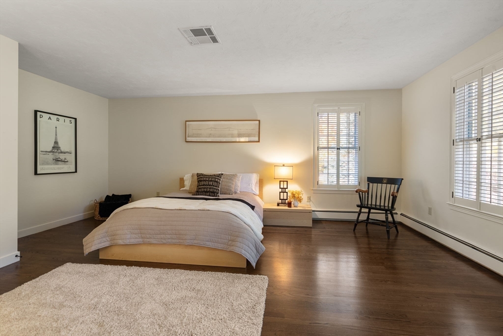10 Queen Anne Rd