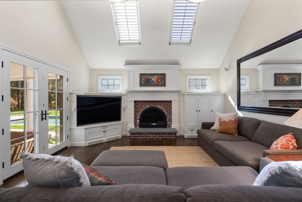 10 Queen Anne Rd