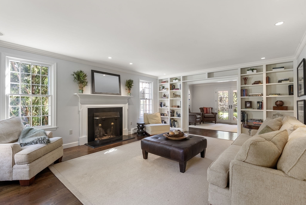 10 Queen Anne Rd