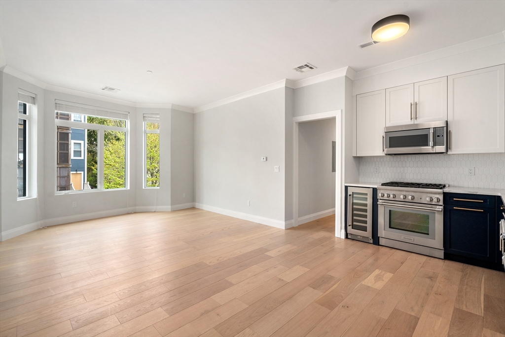 142 Pleasant Street # 3