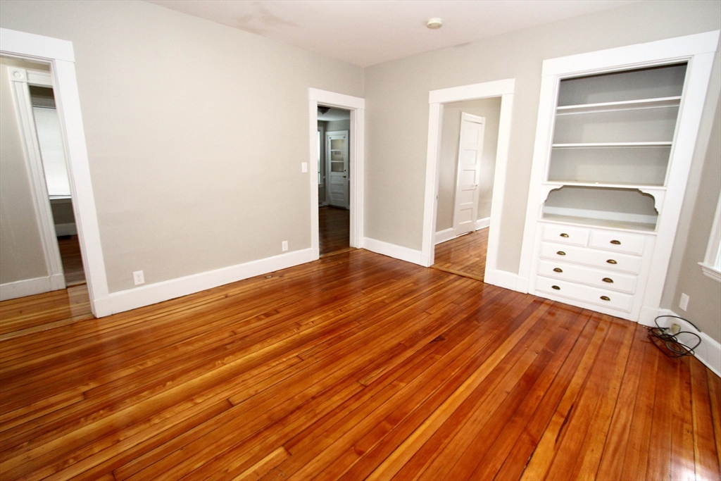 18 Howes Street # 2